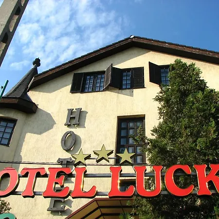 Hotel Lucky Boedapest