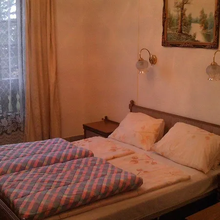 Hotel Lucky 3*
